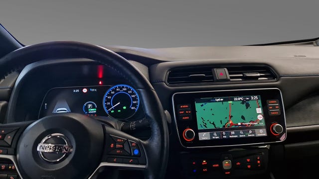 2020 NISSAN LEAF - 20