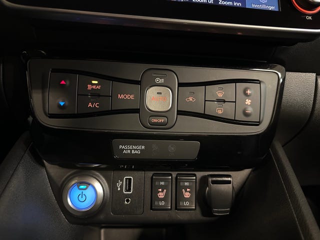 2020 NISSAN LEAF - 14