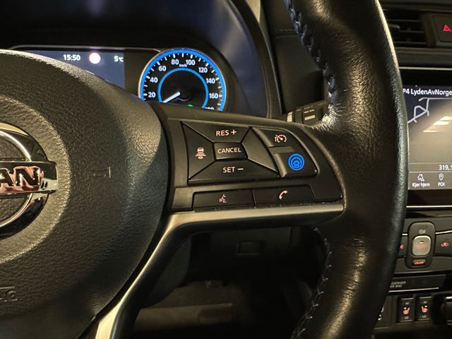 2020 NISSAN LEAF - 12