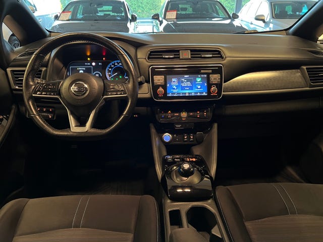 2019 NISSAN LEAF - 11