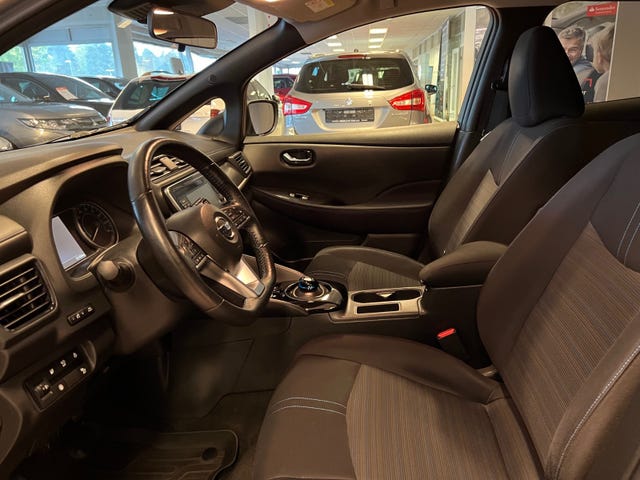 2019 NISSAN LEAF - 10