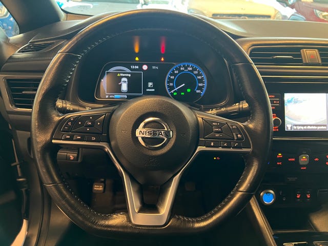 2019 NISSAN LEAF - 12