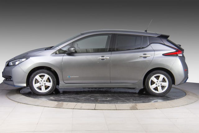 SJNFAAZE1U0077081 2019 NISSAN LEAF-2