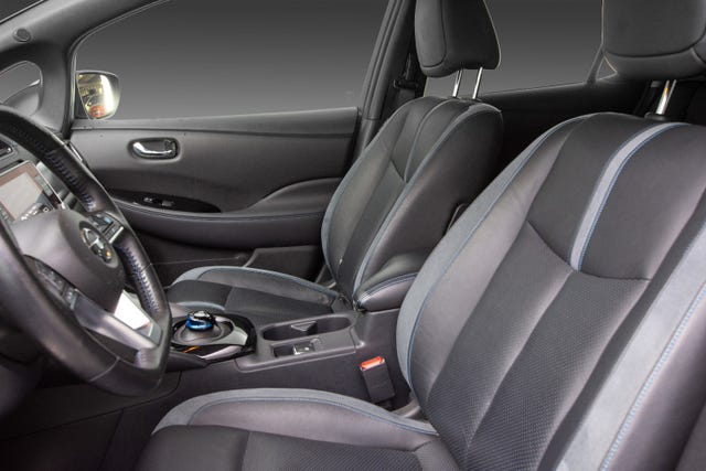 2019 NISSAN LEAF - 16