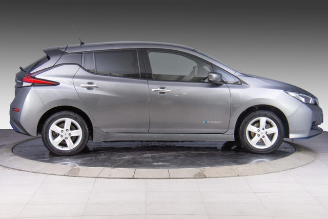 2019 NISSAN LEAF - 10