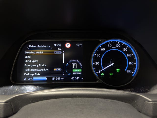 2020 NISSAN LEAF - 18