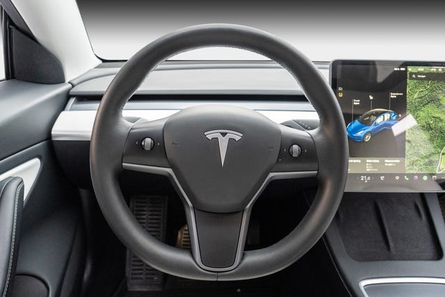 2021 TESLA MODEL 3 - 16