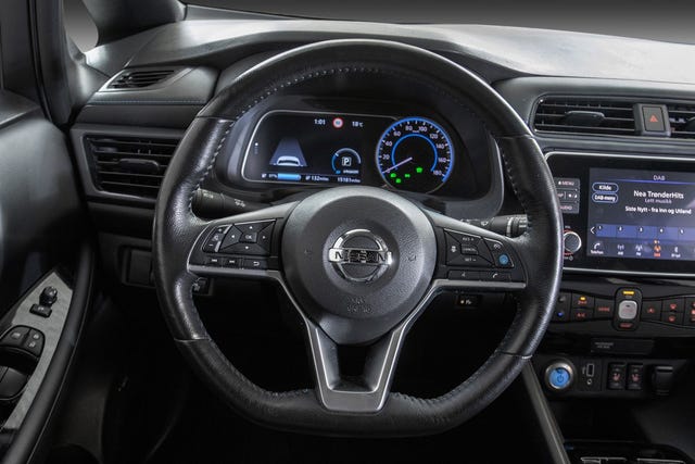 2020 NISSAN LEAF - 19
