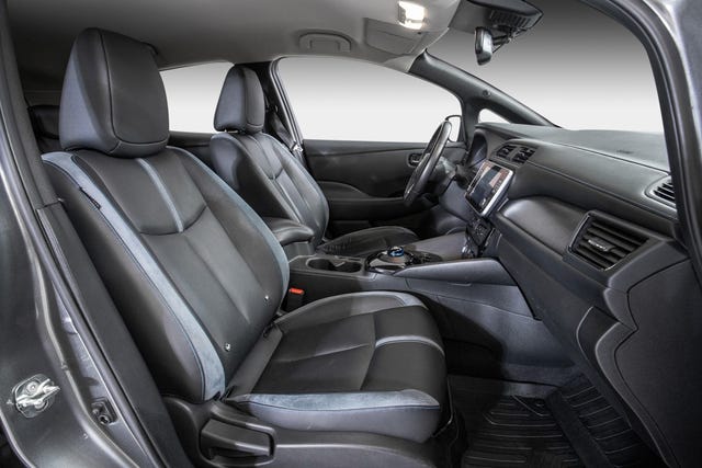 2020 NISSAN LEAF - 24