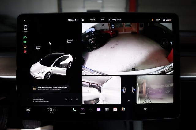 2021 TESLA MODEL 3 - 37