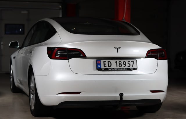 2021 TESLA MODEL 3 - 8