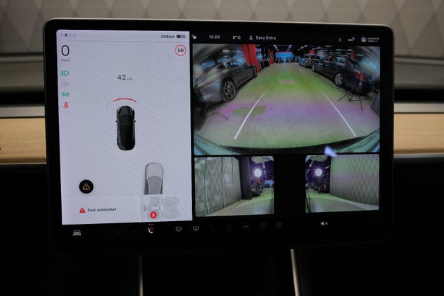 2019 TESLA MODEL 3 - 32