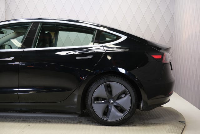 2019 TESLA MODEL 3 - 13