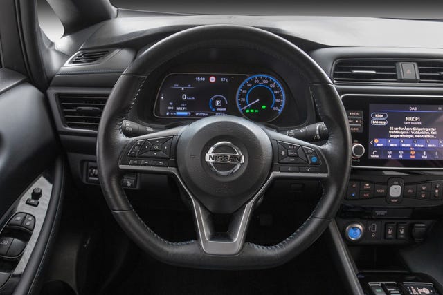 2020 NISSAN LEAF - 18