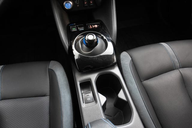 2020 NISSAN LEAF - 15