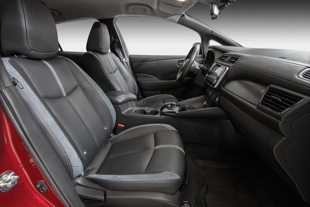 2020 NISSAN LEAF - 23