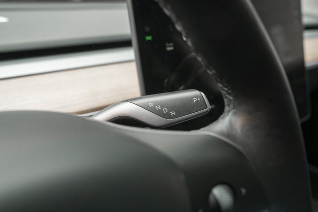 2022 TESLA MODEL 3 - 19