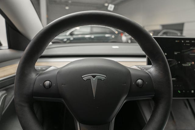 2022 TESLA MODEL 3 - 18