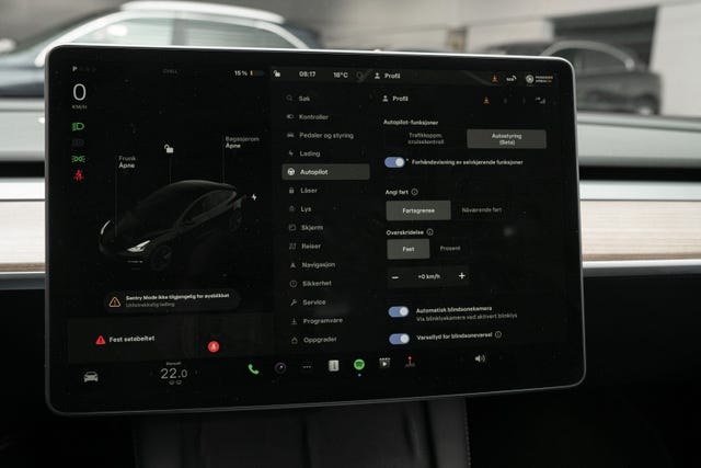 2022 TESLA MODEL 3 - 12