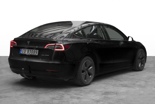 LRW3E7EK5NC509487 2022 TESLA MODEL 3-2