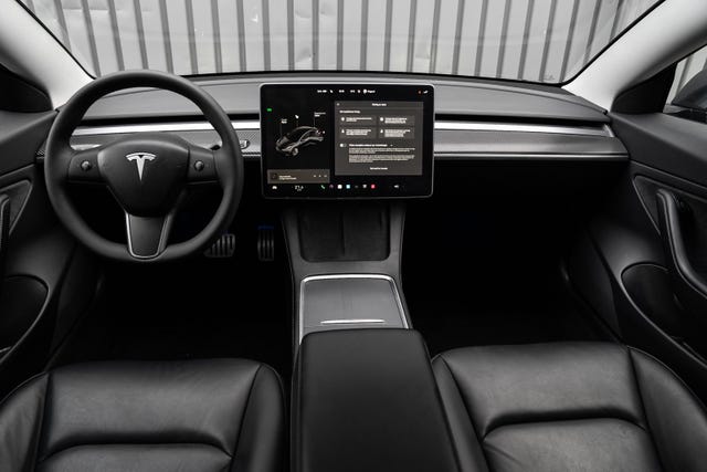 2021 TESLA MODEL 3 - 16