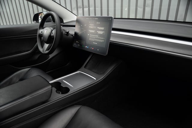 2021 TESLA MODEL 3 - 17