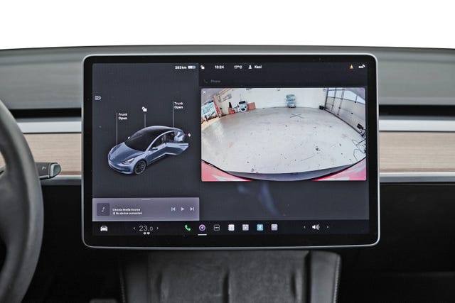2021 TESLA MODEL 3 - 17