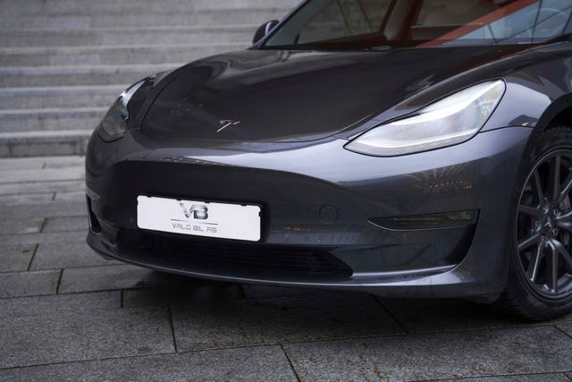 5YJ3E7EB2KF202778 2019 TESLA MODEL 3-2