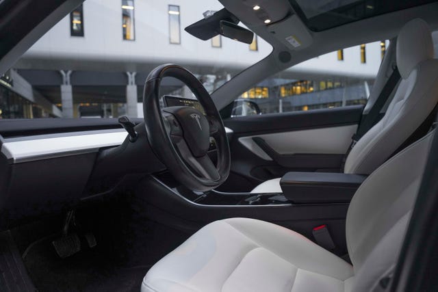 2019 TESLA MODEL 3 - 17
