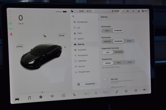 2019 TESLA MODEL 3 - 26