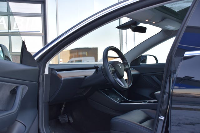 2019 TESLA MODEL 3 - 11