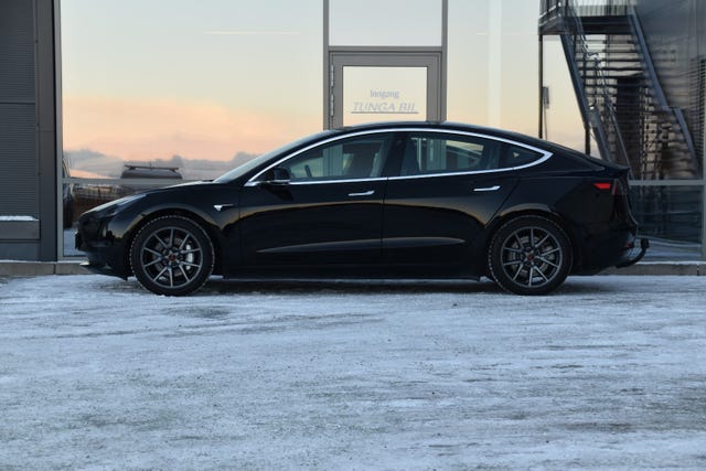 2019 TESLA MODEL 3 - 10