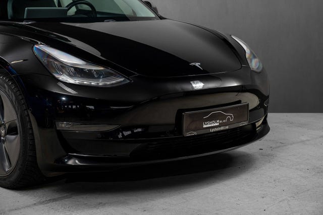 5YJ3E7EB4KF383172 2019 TESLA MODEL 3-4