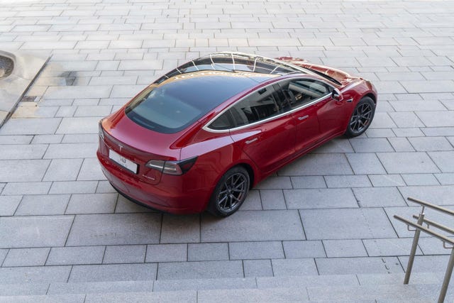 5YJ3E7EB2KF221170 2019 TESLA MODEL 3-5