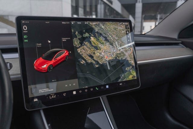 2019 TESLA MODEL 3 - 13