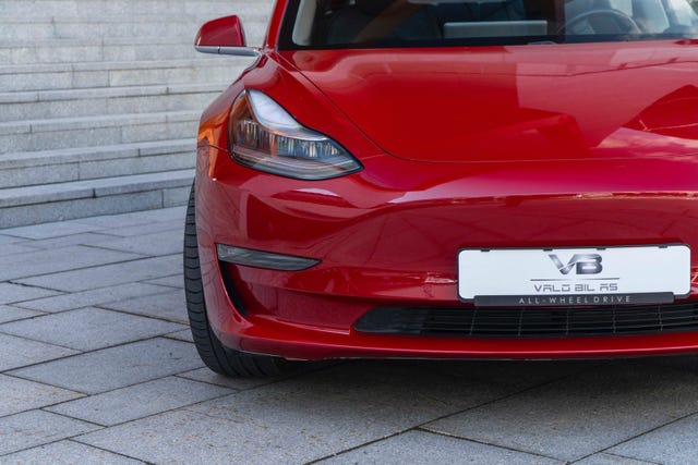 5YJ3E7EB2KF221170 2019 TESLA MODEL 3-4