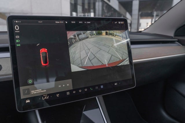 2019 TESLA MODEL 3 - 14