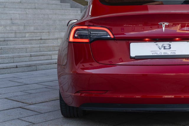 2019 TESLA MODEL 3 - 10