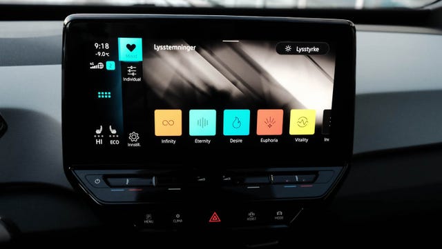 2021 VOLKSWAGEN ID.3 - 25