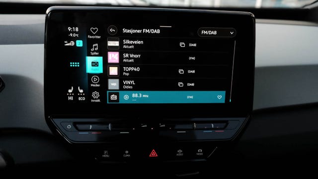 2021 VOLKSWAGEN ID.3 - 24