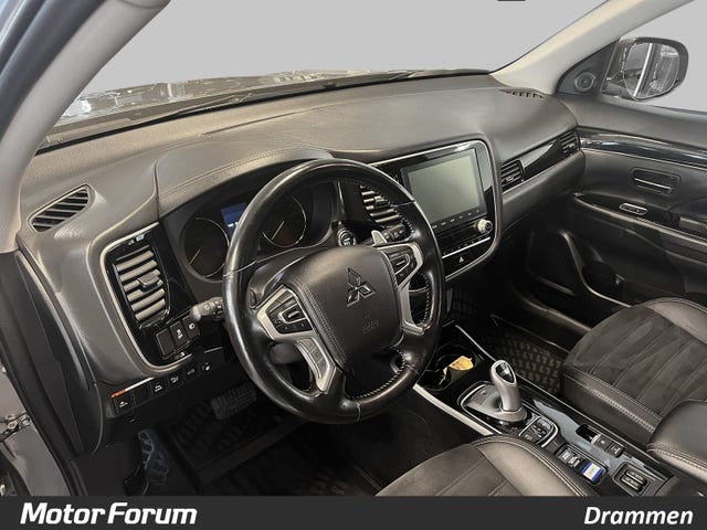 2020 MITSUBISHI OUTLANDER - 7