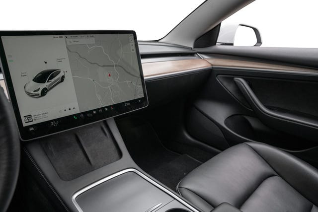 2022 TESLA MODEL 3 - 16