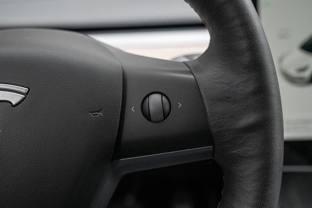 2022 TESLA MODEL 3 - 13