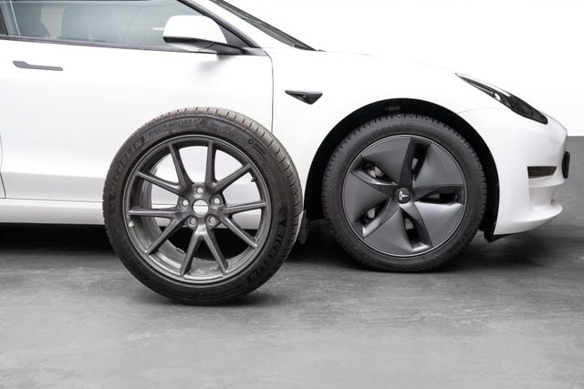 2022 TESLA MODEL 3 - 11