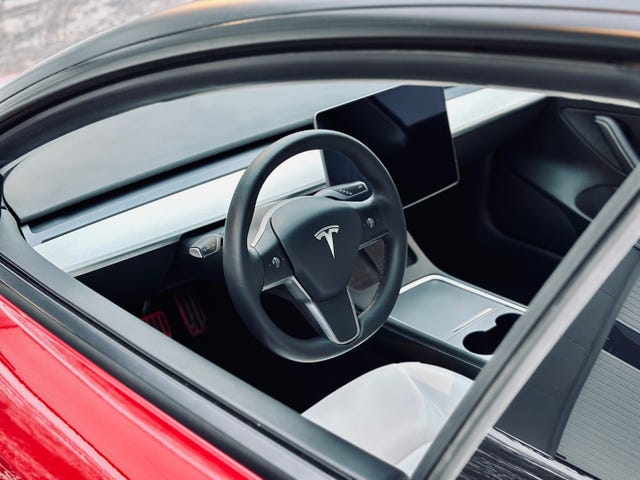 2021 TESLA MODEL 3 - 16