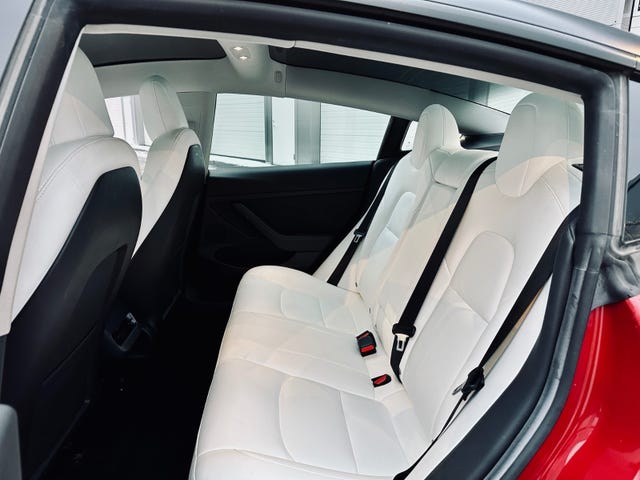 2021 TESLA MODEL 3 - 27