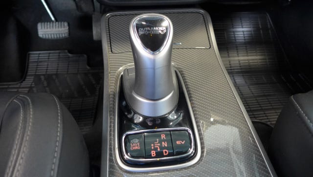 2020 MITSUBISHI OUTLANDER - 22