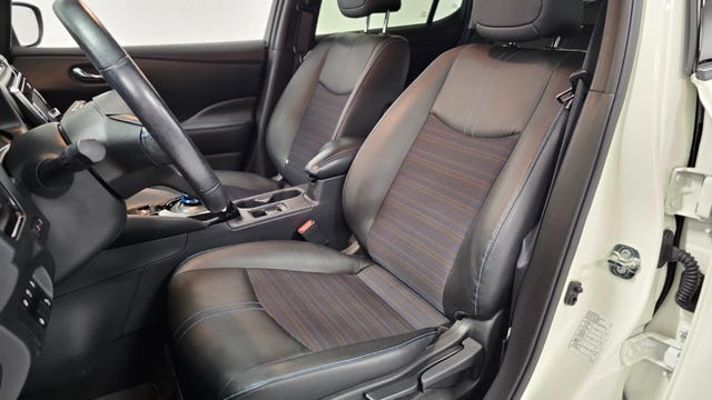 2019 NISSAN LEAF - 39