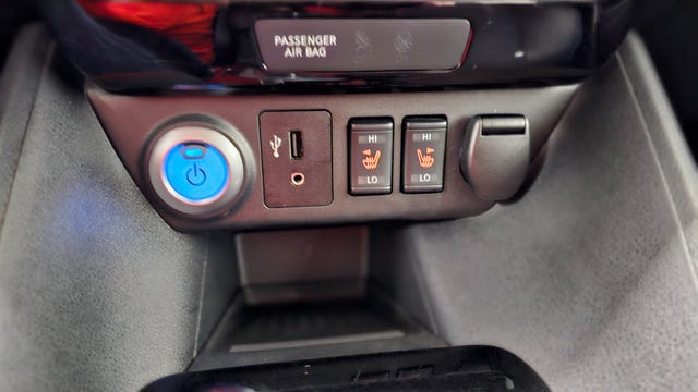 2019 NISSAN LEAF - 28