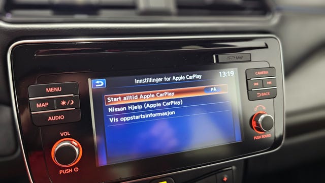 2019 NISSAN LEAF - 37